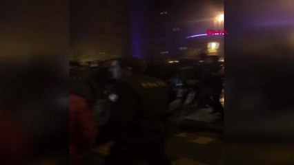 Esenyurt'ta taksicilerle turizm şoförleri arasında kavga 11 gözaltı ek görüntü