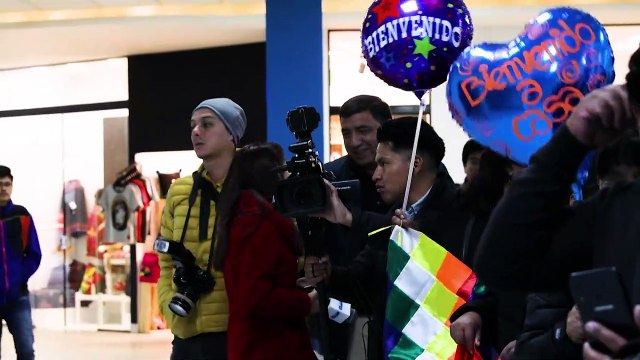 Llega a Bolivia candidato presidencial Luis Arce, delfín de Evo Morales