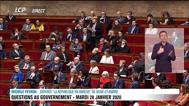 Très émue et la voix tremblante, une députée LREM raconte à l'Assemblée nationale l'agression qu'elle a vécue la semaine dernière