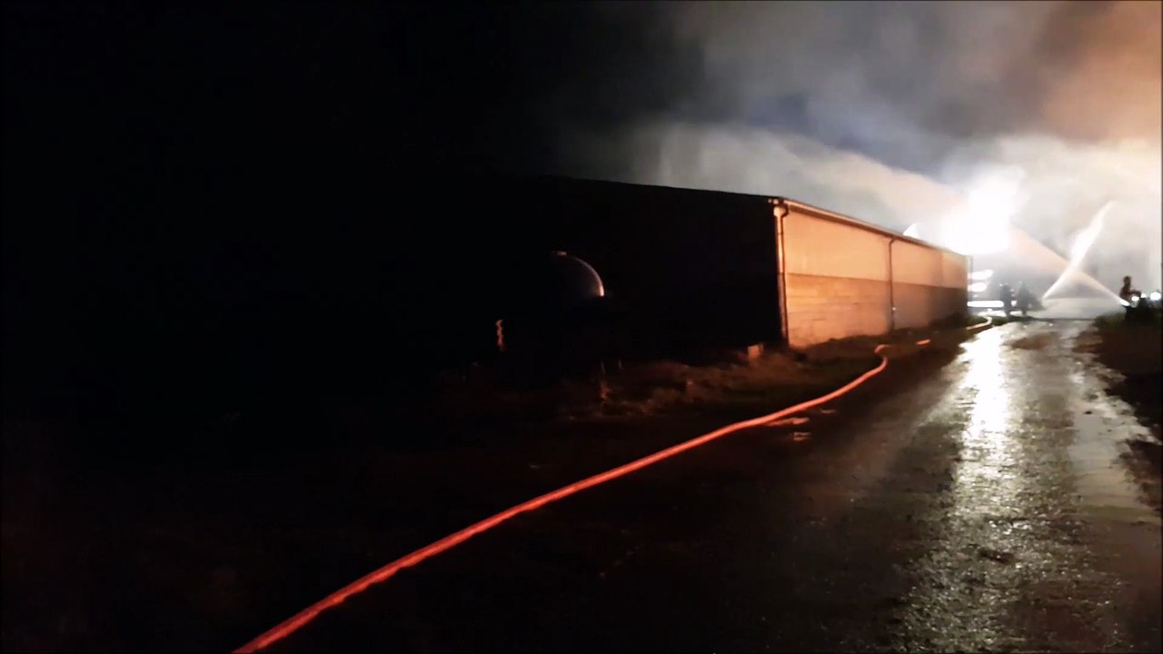 Nouvel incendie à l’EARL "Du Vogien" à Clezentaine : des tonnes de fourrage partent en fumée