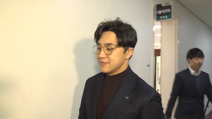 '반짝 스타' 좇던 민주당 영입, 결국 삐거덕...검증은 뒷전 / YTN