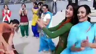 Indian students girls enjoyed at Australian beach