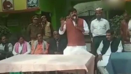 छात्रों से बोले यूपी के जेल राज्य मंत्री, 'नेताओं को पढ़ने-लिखने या डिग्री लेने की जरूरत नहीं