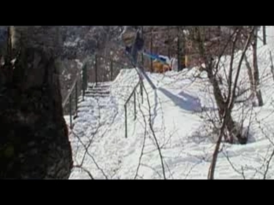 Ski crash