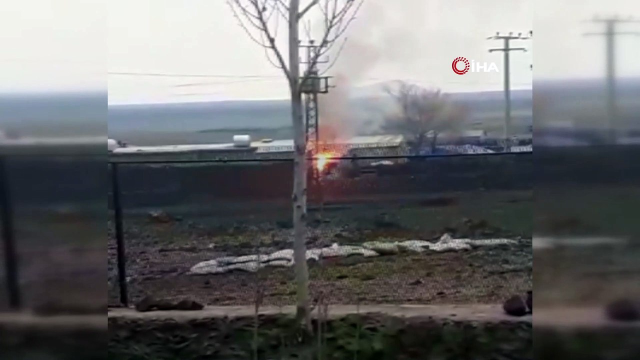 Aşırı yüke dayanamayan trafo patladı