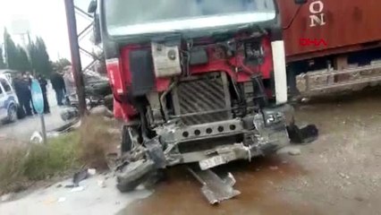 Aydın tır otomobile çarptı: 1 ölü, 4 yaralı