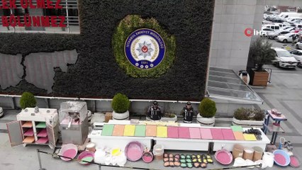 İstanbul’da piyasa değeri 25 milyon lira olan uyuşturucu hap ele geçirildi, operasyon anları kamerada