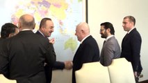 Çavuşoğlu, Küresel Gazeteciler Konseyi Başkanı Mehmet Ali Dim ve yönetim kurulu üyelerini kabul etti