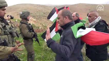 Filistinliler Batı Şeria’da Trump’ın sözde barış planını protesto etti