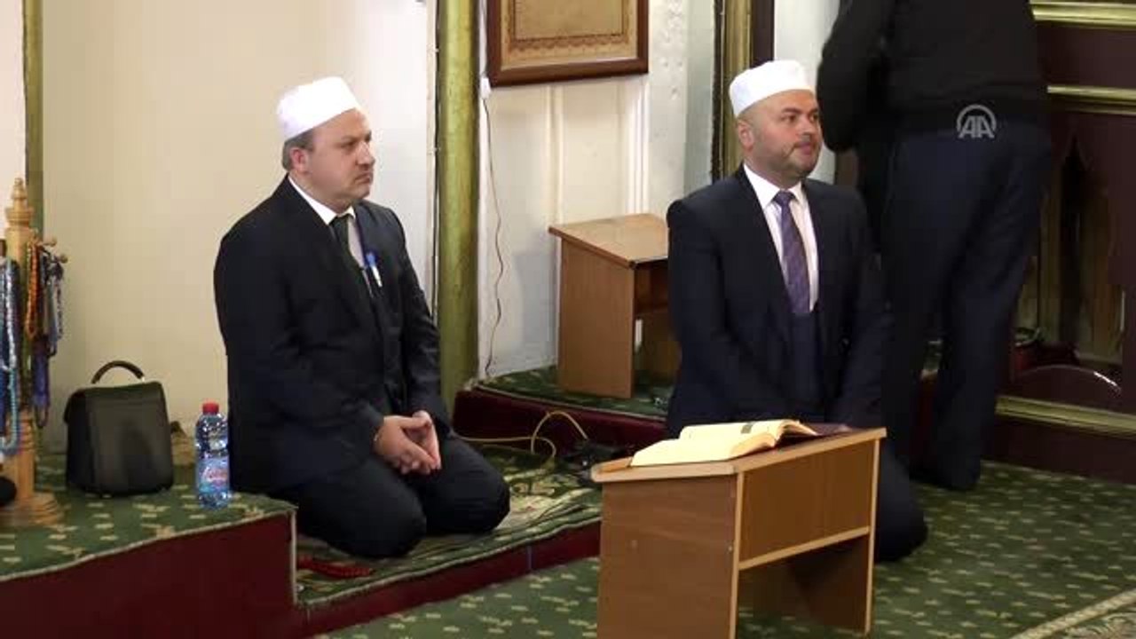 Üsküp'te, Elazığ depreminde hayatını kaybedenle...