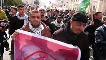 أجواء الغضب تعم الشارع الفلسطيني مع الكشف عن خطة ترامب للسلام في الشرق الأوسط