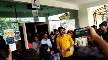 Best proposal to a girl by a student #ValentinesDaySpecial (BEST PROPOSAL) #echosmart