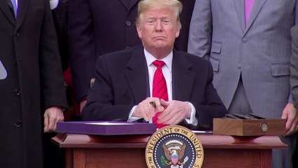 트럼프 "시진핑 주석과 통화...긴밀한 협력" / YTN