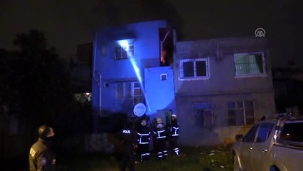 Adana'da bir kişi imam nikahlı eşini darbedip evini ateşe verdi