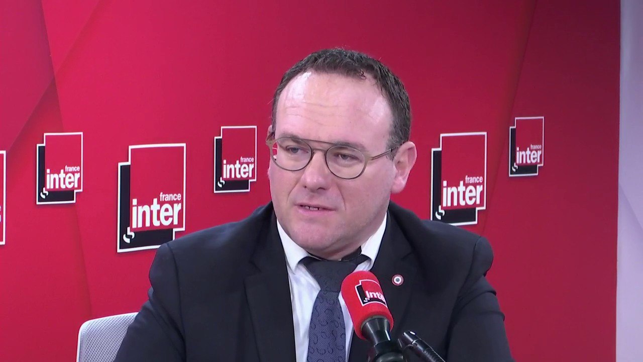 Damien Abad, président des députés LR, sur l'intervention télévisée de François Fillon ce soir : " "Il faut respecter le fait qu'un homme blessé ait envie de s'exprimer pour laver son honneur. Je ne considère pas ça comme un retour en politique"
