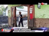 Korban Banjir Bandang Coba Selamatkan Harta Benda