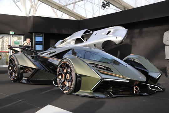 Lamborghini Lambo V12 Vision Gran Turismo : le concept du jeu PS4 en vidéo