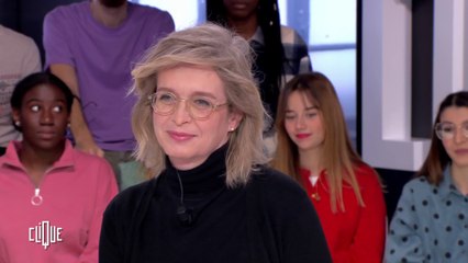 Chloé Bertolus : Son métier, réparer les gueules cassées - Clique - CANAL+