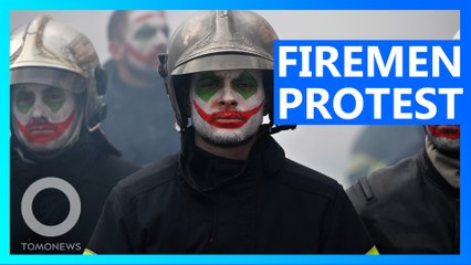 French firefighters set themselves on fire in protest