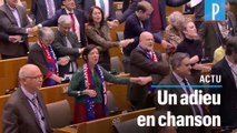 Brexit : les eurodéputés chantent « Ce n’est qu’un au revoir » au Parlement européen