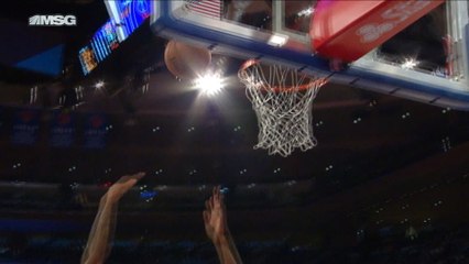 Скачать видео: Late fireworks at MSG as Morant shows out against Knicks