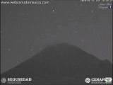 Un OVNI repéré au-dessus d'un volcan en éruption