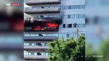 Yanan binada mahsur kalanları helikopter kurtardı