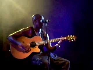 JOE ELYSSE MONTMARTRE 12 02 08 No One Else Come Close