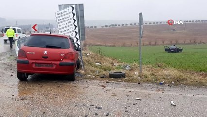 İki otomobil çarpıştı: 1 ölü, 3 yaralı