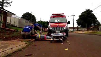 Mulher sofre queda de bicicleta no Bairro Santa Cruz