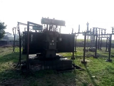 शामली के एलम में बिजली सप्लाई ठप्प, 12 घंटे से लोग परेशान