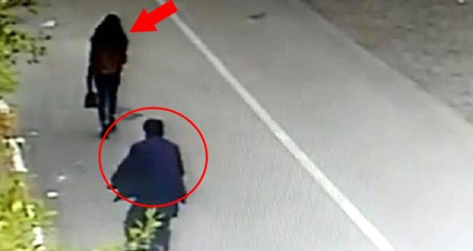 Kapkaçcı, arkasından yaklaştığı liseli kıza dehşeti yaşattı! Olay anı kamerada