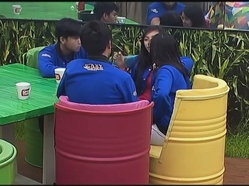 Team Edward, panalo sa tagalog showdown task