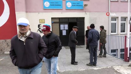 Okulda oluşan çatlaklar sonucu boşaltma kararı alındı