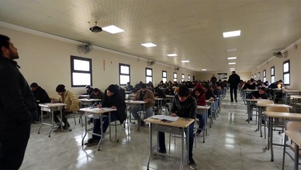 طلاب الجامعات السورية في مناطق سيطرة المعارضة يعانون عدم الاعتراف بشهاداتهم