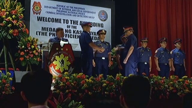 Cardo, kasama sa ginawaran ng medalya ng kasanayan