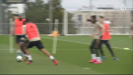 Hazard vuelve a entrenar con el resto de la plantilla