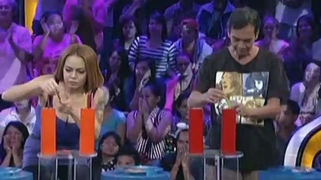 Kaninong kamay ang sobrang nanginig at hindi naka-move on sa Standing Room Only challenge