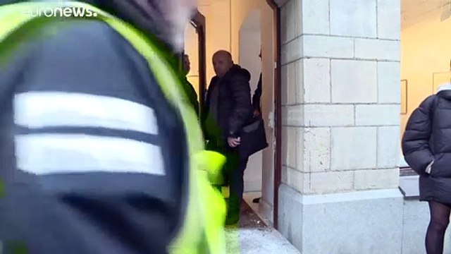 Dez esculturas de Dali roubadas em galeria de Estocolmo