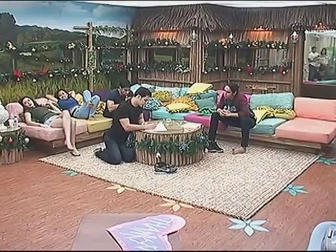 PBB7 Day 157: Tanner, sinubukan kantahin ang “Isang Pamilya Tayo Ngayong Pasko”