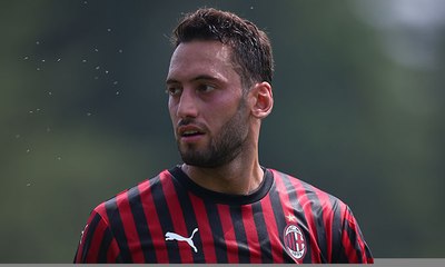 Hakan: "Dobbiamo giocare con cuore e voglia"