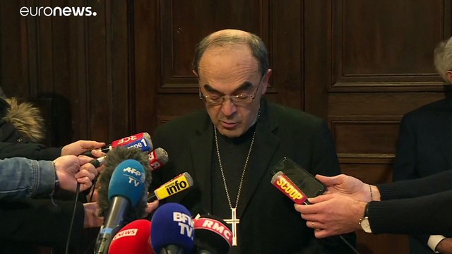 Pedofilia: non ha coperto gli abusi sessuali, assolto il cardinale Barbarin