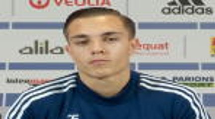 OL - Caqueret : "J'essaie de compenser avec mon intelligence"