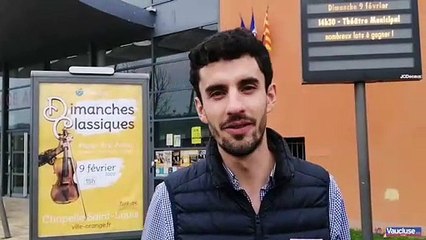 Un dégustateur du concours des vins d’Orange donne son avis sur le dernier cru