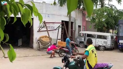 GORDINHO SEGURANDO CINQUENTINHA EM ITAMBÉ