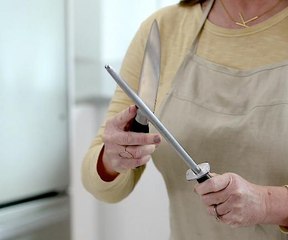 Tips From The Test Kitchen: How to Use A Sharpening Steel