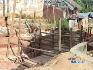 OBRA SIGUE INCONCLUSA - IQUITOS