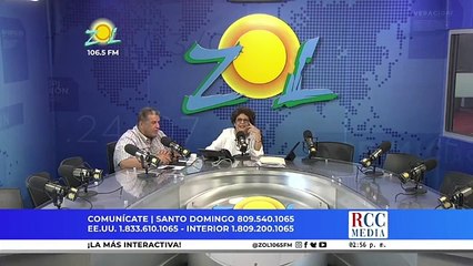 Oyente provoca a Consuelo y le dan tremendo boche.