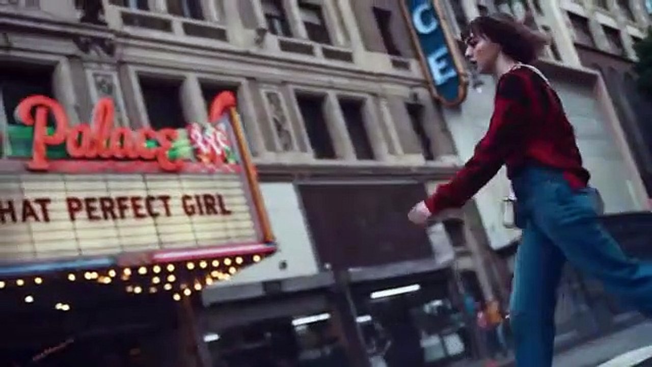 Maisie Williams, la star de Game of Thrones chante La Reine des Neiges pour Audi