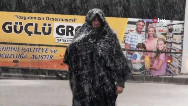 Yozgat'ta kar yağışı nedeniyle 198 köy yolu ulaşıma kapandı